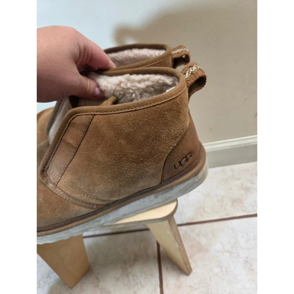 UGG Neumel Snapback Chestnut Suede Sheepskin Boots Mens Size 12 G0YRHM9A